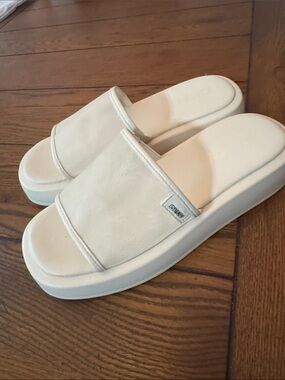 DKNY Off-White Platform Slide Mules